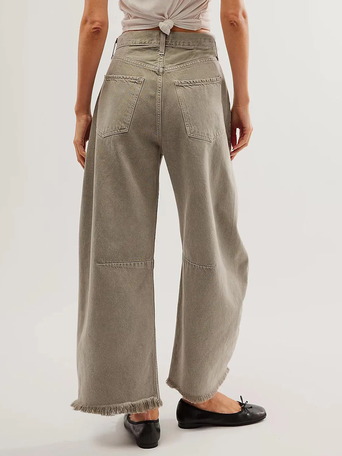 Aspen Raw Hem Barrel Jeans