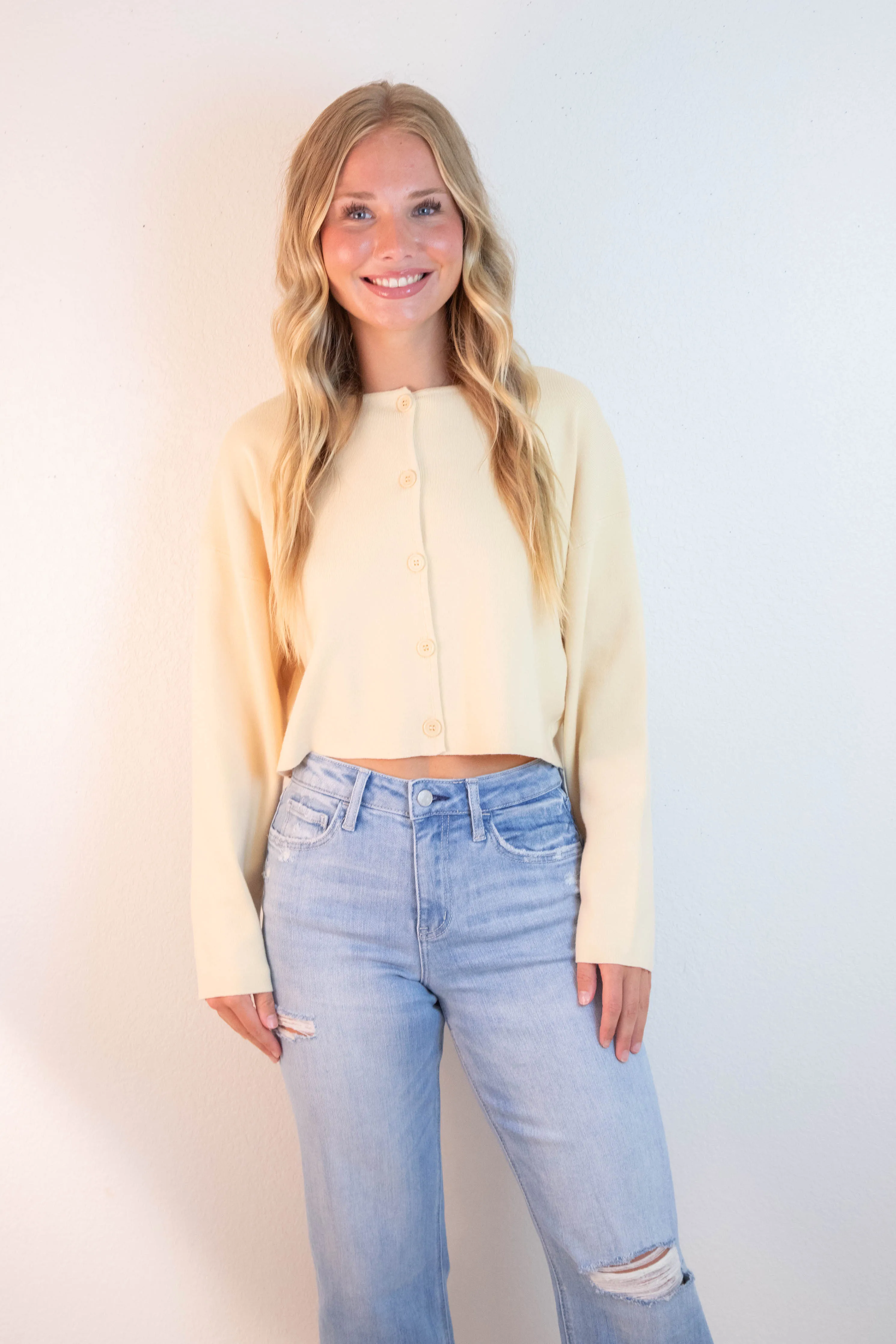 Cassidy High Rise Distressed Jeans, Amply