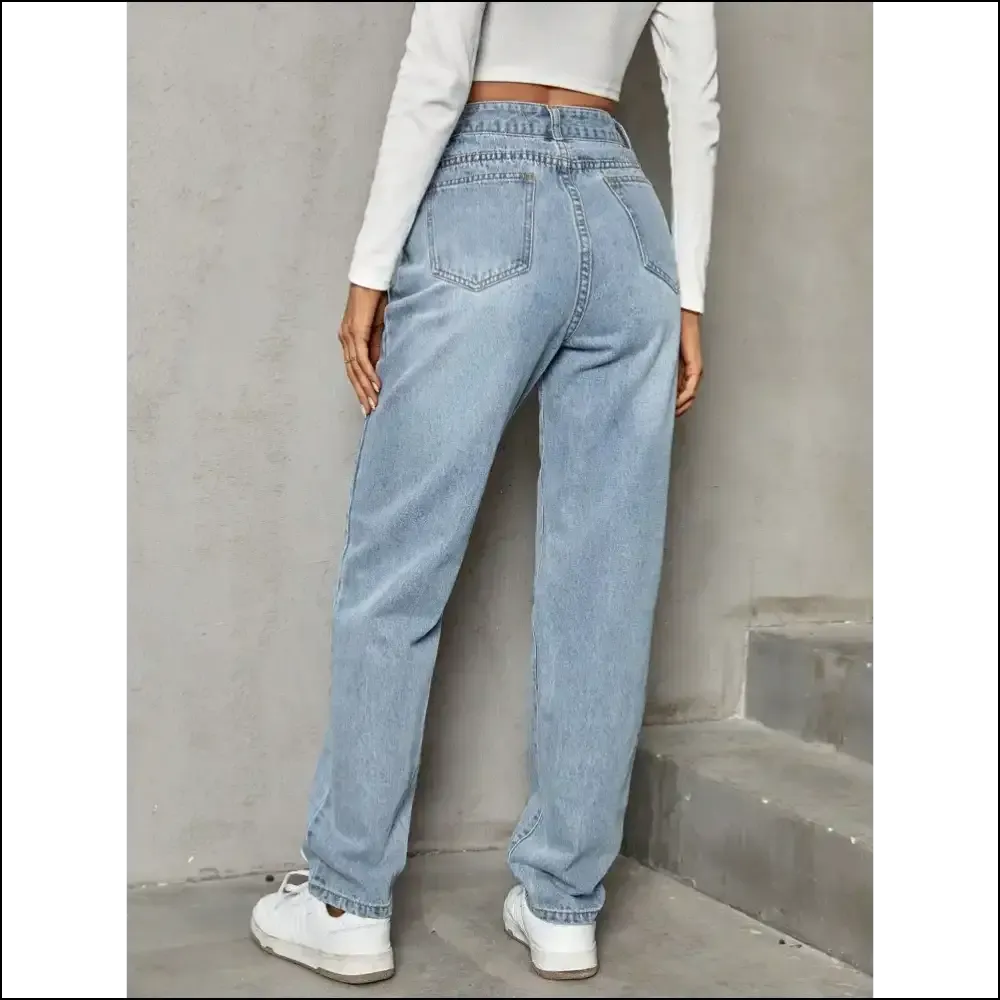 Chic Asymmetric Waist Jeans: where Quirky Meets Fabulous Af 💥👖