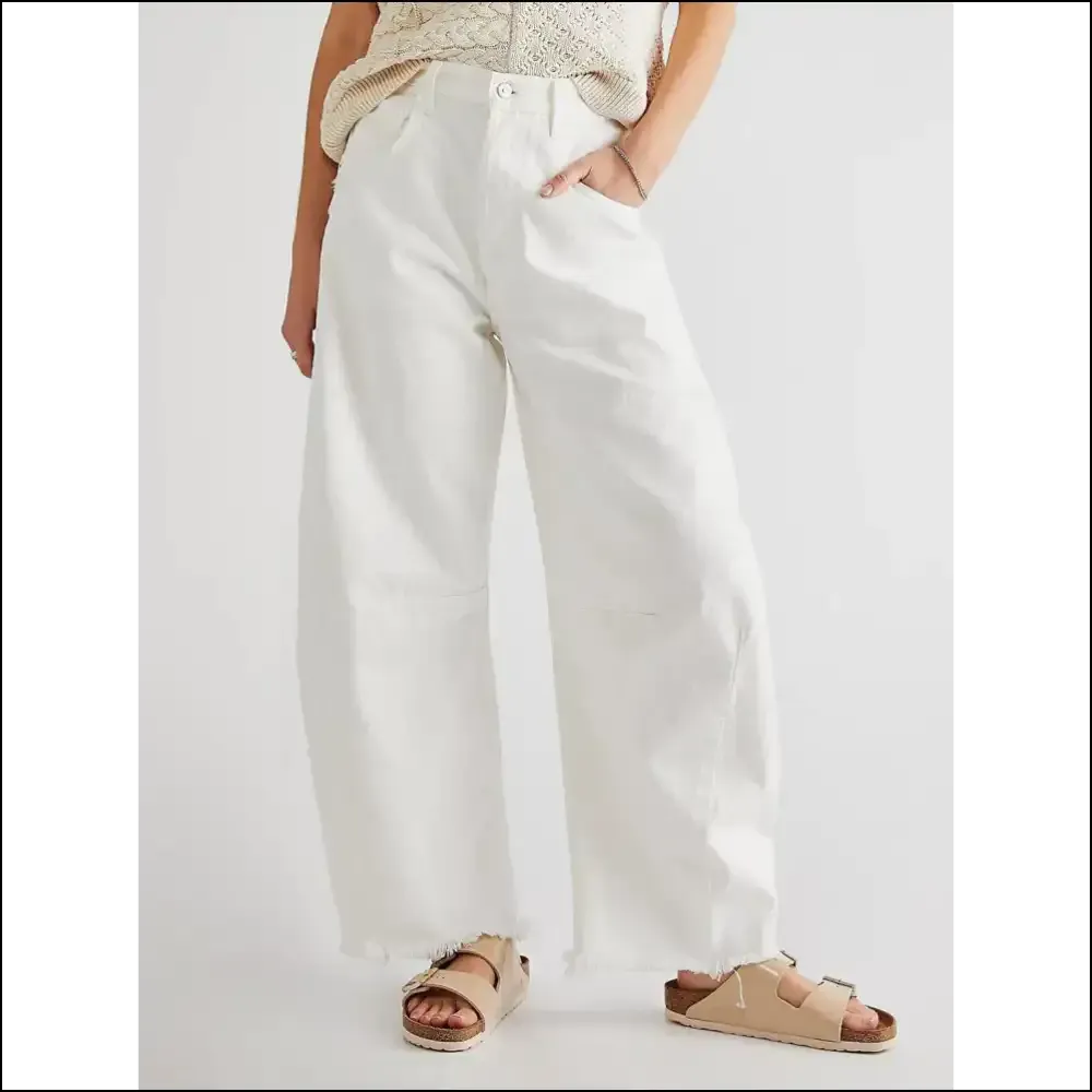Chic Raw Hem Wide Leg Jeans: for when you Want Freedom and Fun!