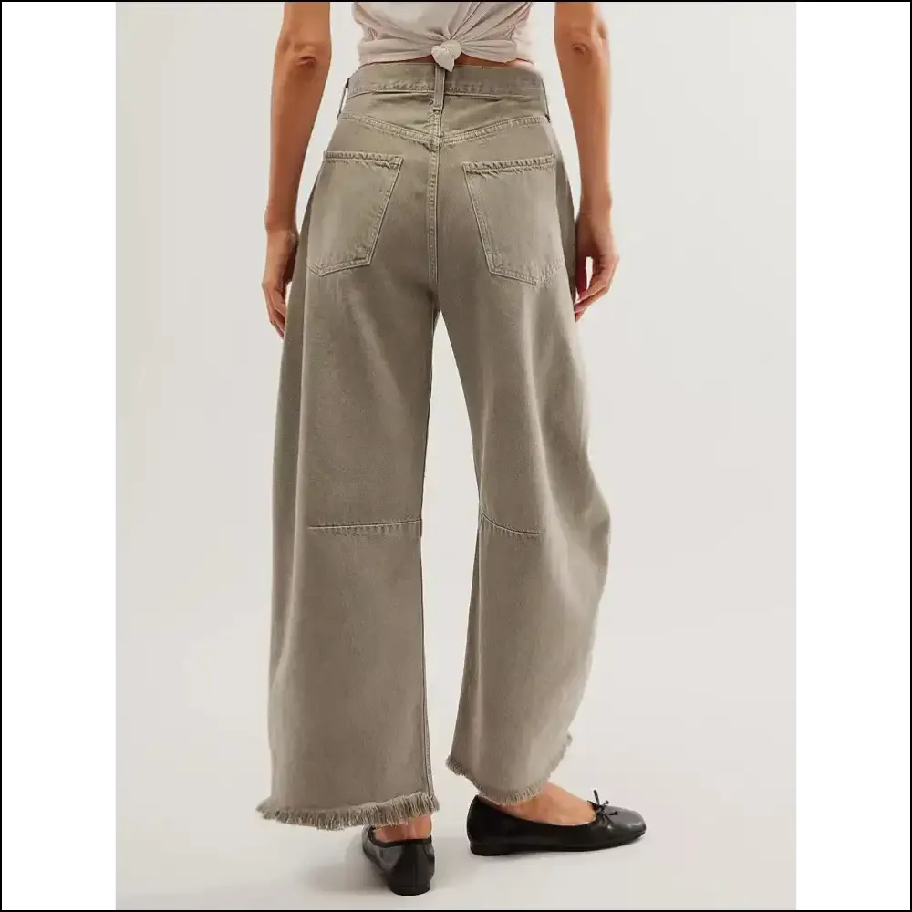 Chic Raw Hem Wide Leg Jeans: for when you Want Freedom and Fun!