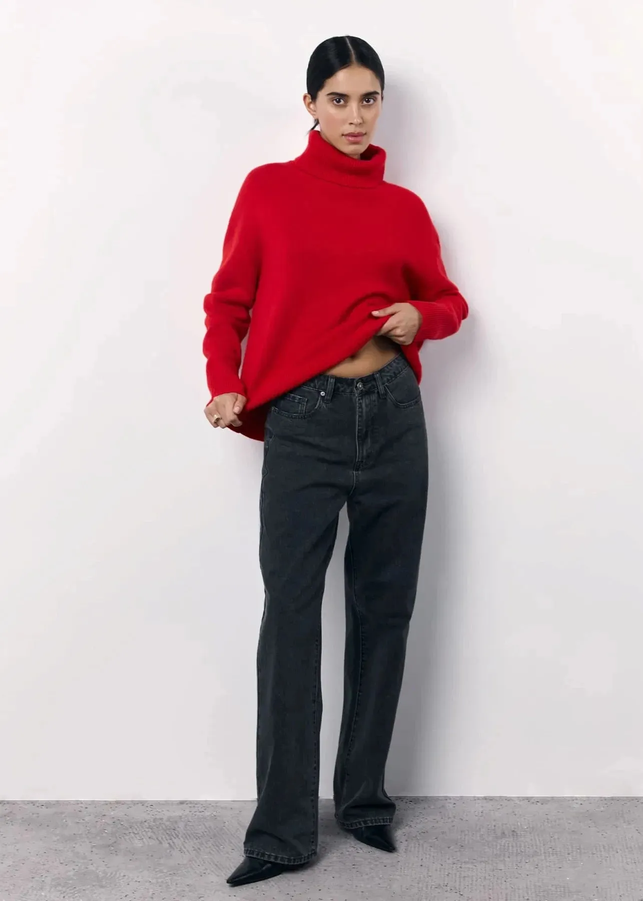Chic Red Turtleneck Knit Sweater