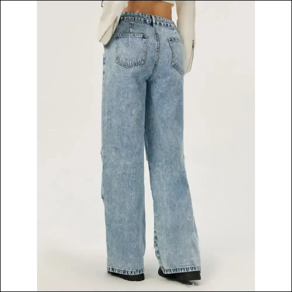 Chic Wide Leg Jeans: Because Life is too Short for Boring Pants 😂👖