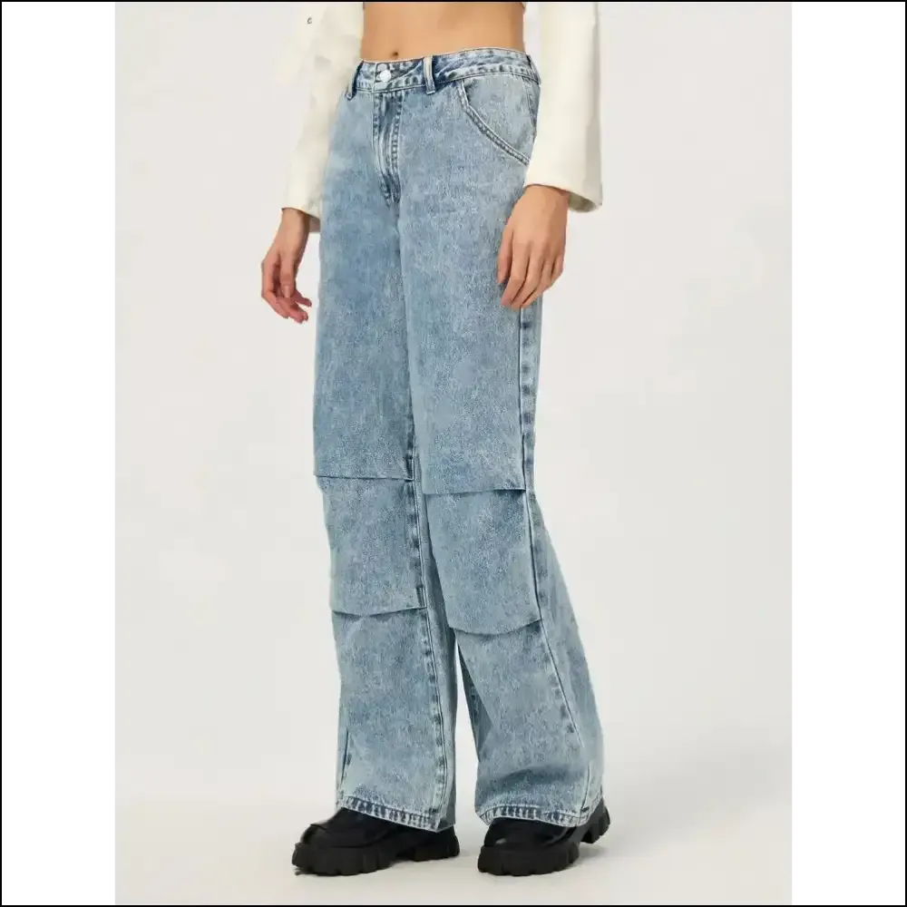 Chic Wide Leg Jeans: Because Life is too Short for Boring Pants 😂👖