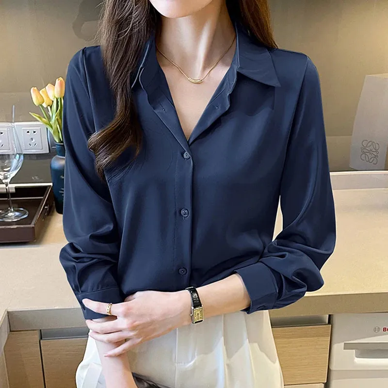 Chloe | Sleek Button-Up Blouse