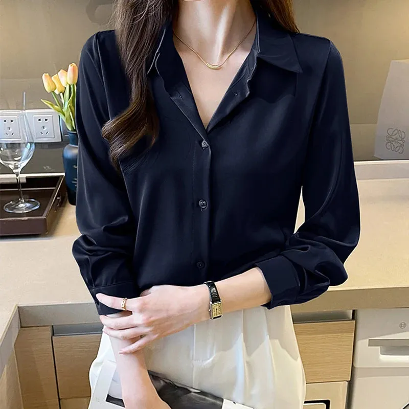 Chloe | Sleek Button-Up Blouse