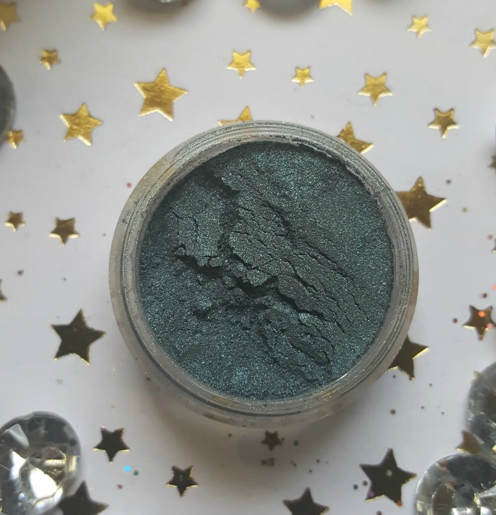 Currant Loose Eyeshadow