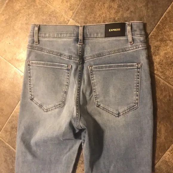 EXPRESS High Waisted Light Wash Supersoft Bootcut Jeans NWT