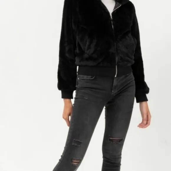 🖤FAUX FUR HOODIE