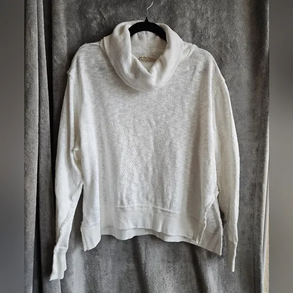 G49. We the Free Timmy Oversized Cowl Neck Sweater in White - Size Extra Small