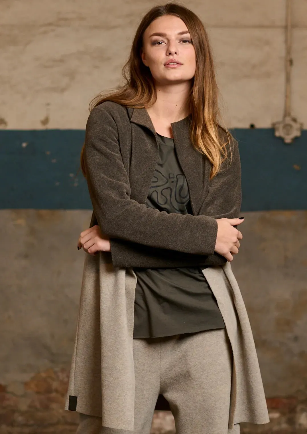 Hanna Cardigan, Sand