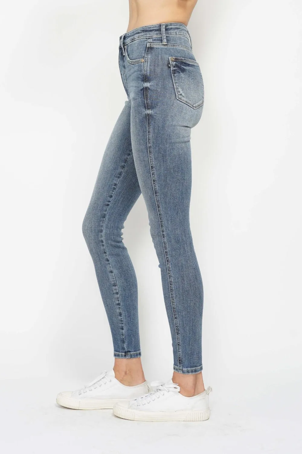 Hazel Blues® |  Judy Blue Tummy Control Contrast Wash Skinny Jeans