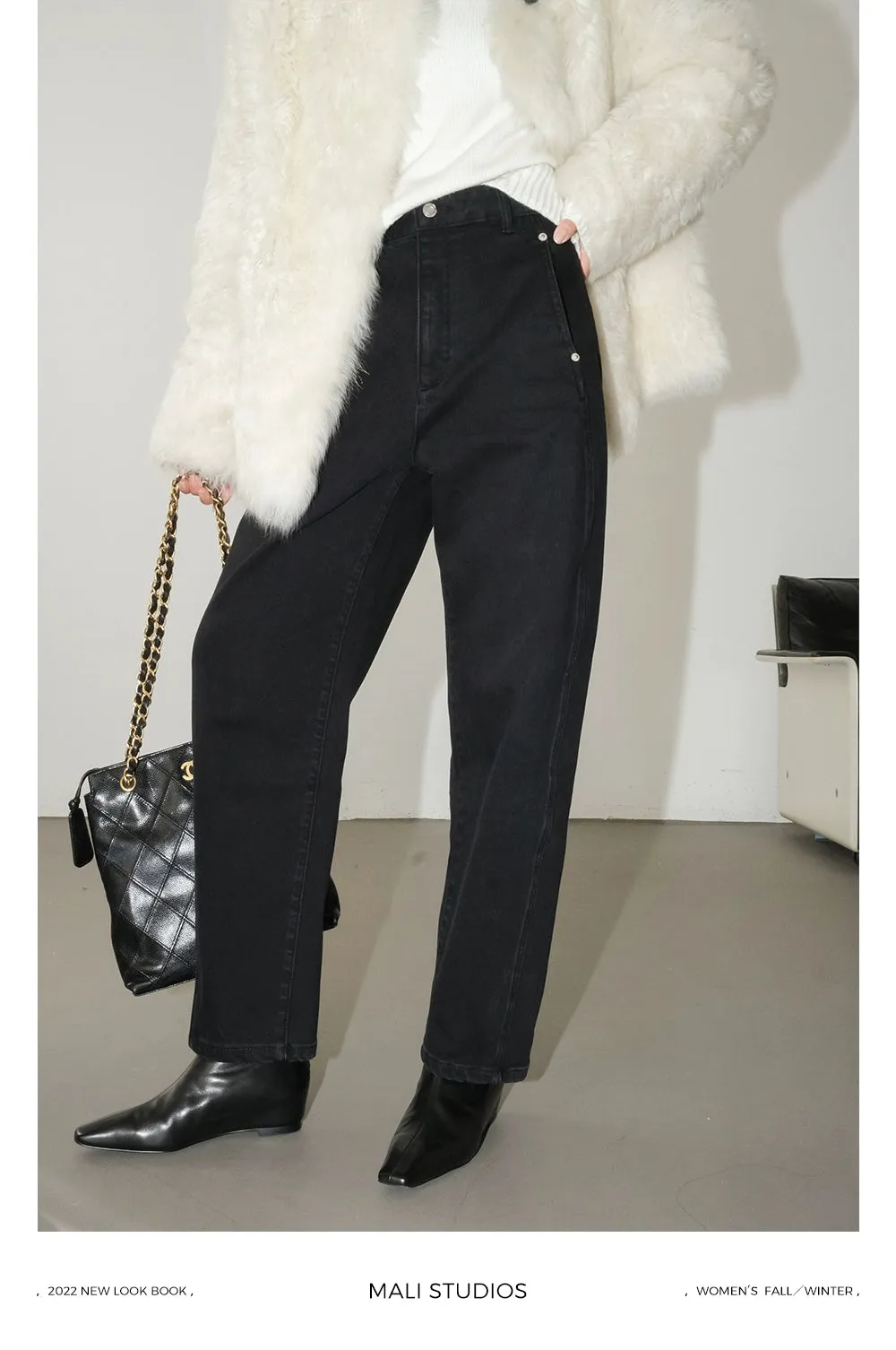 High-Waisted Chic Jeans