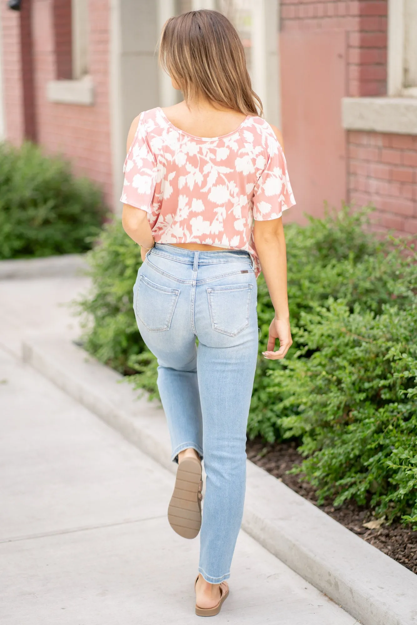 Isabella Mid Rise Slim Straight