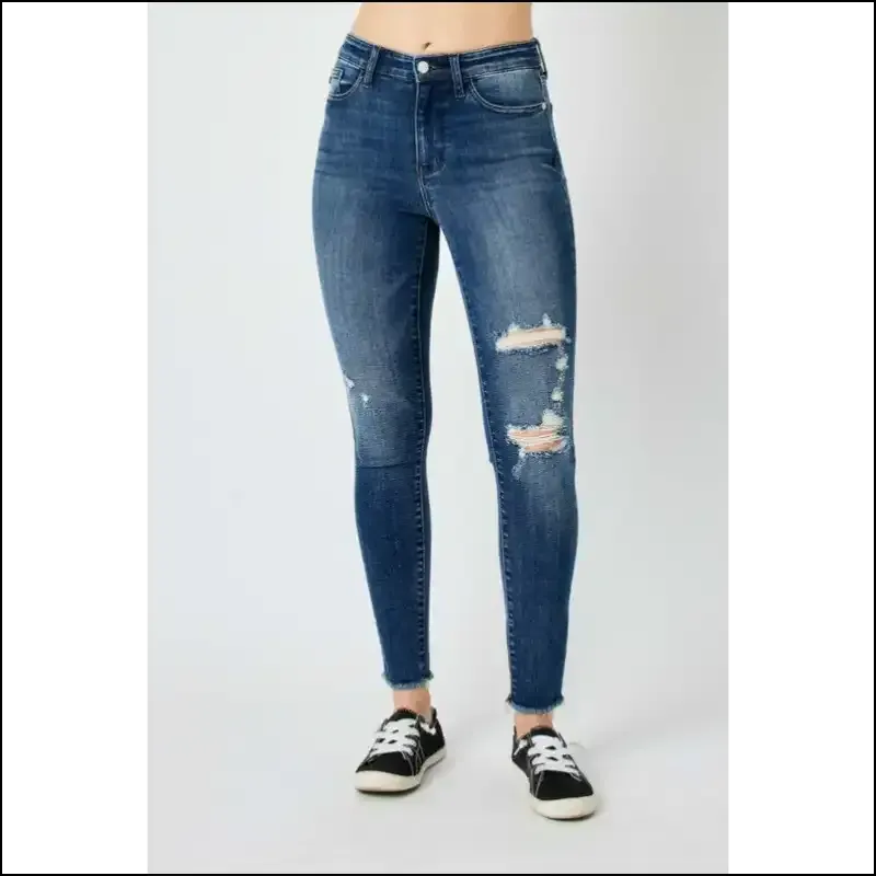 Judy Blue High Waist Jeans: your New Best Friend in Distressed Fashion! 💙👖