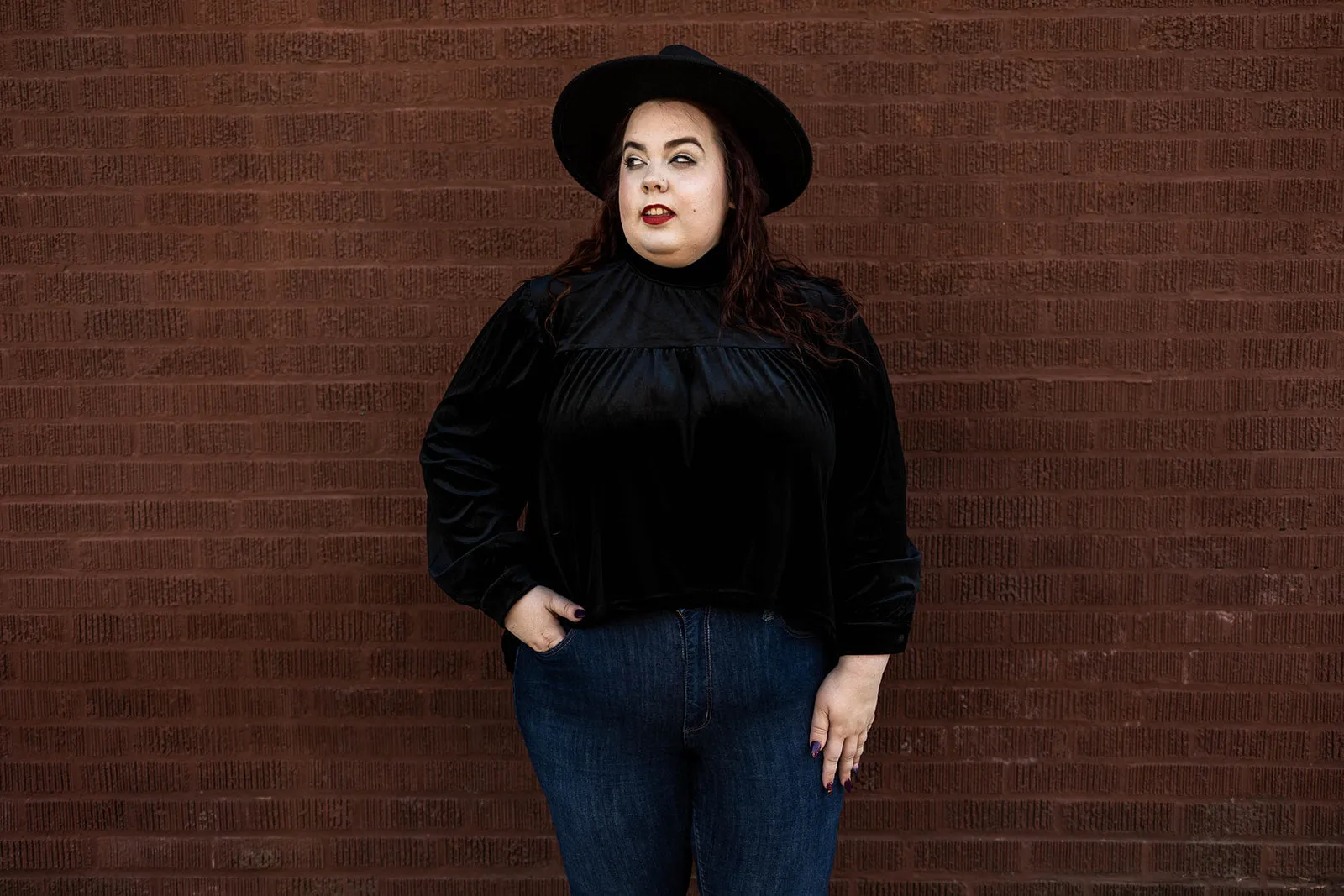 kaley turtle neck velvet top
