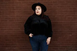 kaley turtle neck velvet top