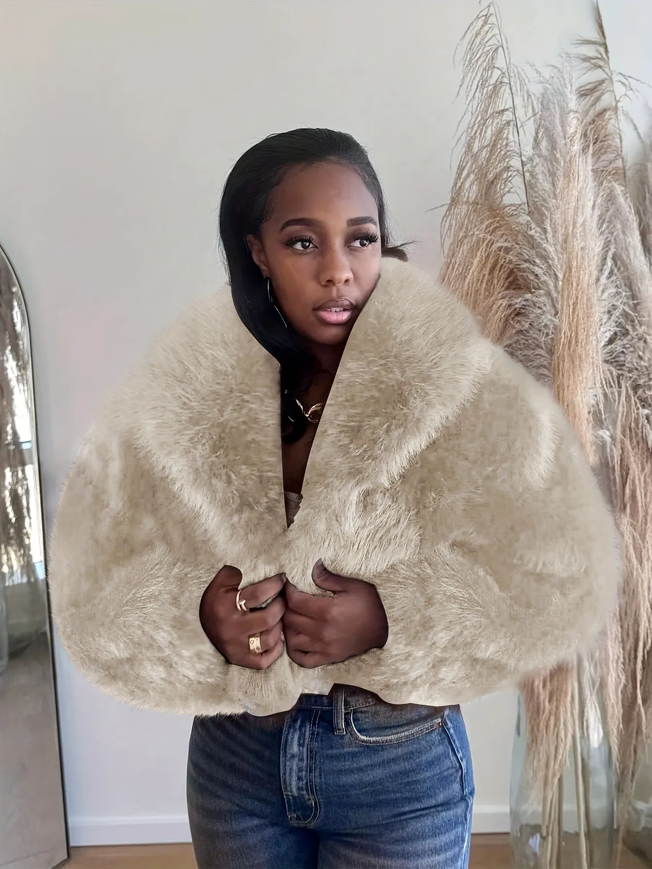 Luxurious Faux Fur Crop Jacket with Oversized Turndown Collar