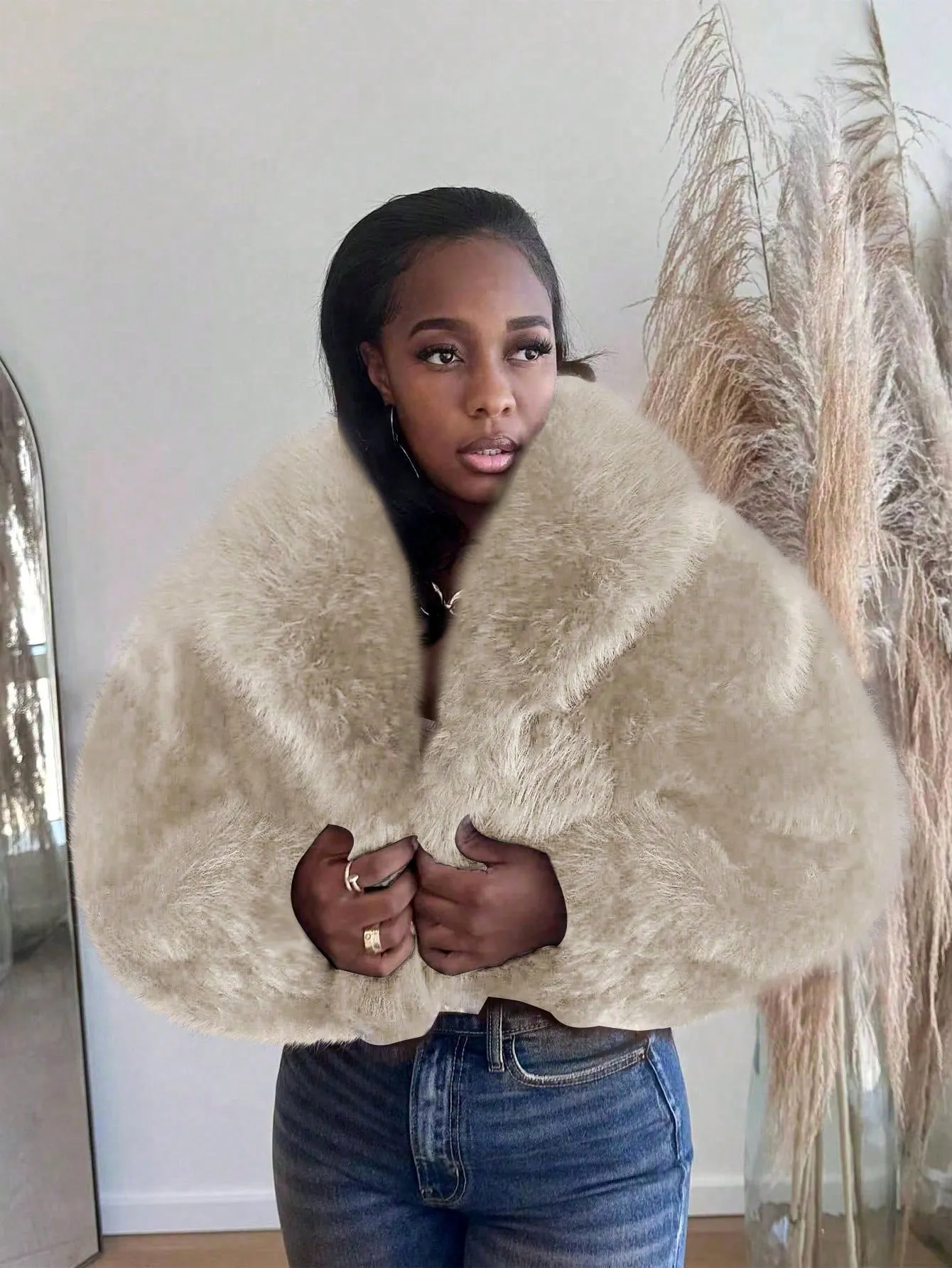 Luxurious Faux Fur Crop Jacket with Oversized Turndown Collar