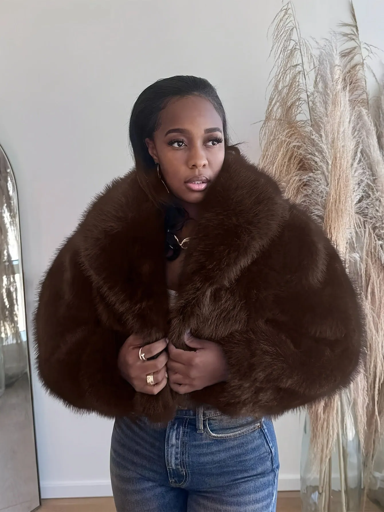 Luxurious Faux Fur Crop Jacket with Oversized Turndown Collar