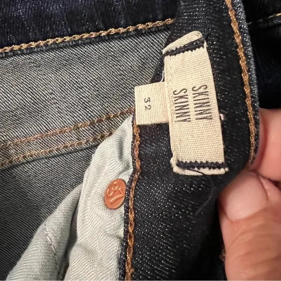 Madewell 9&quot; Mid-Rise Skinny Jeans in Ravine Wash