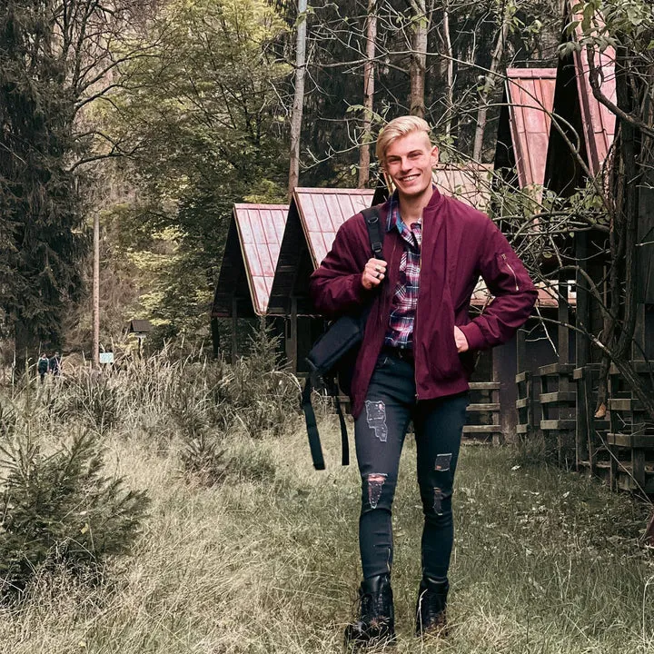 Men's casual bomber jacket lightweight stylish outdoor attire - perfect for layering and everyday wear