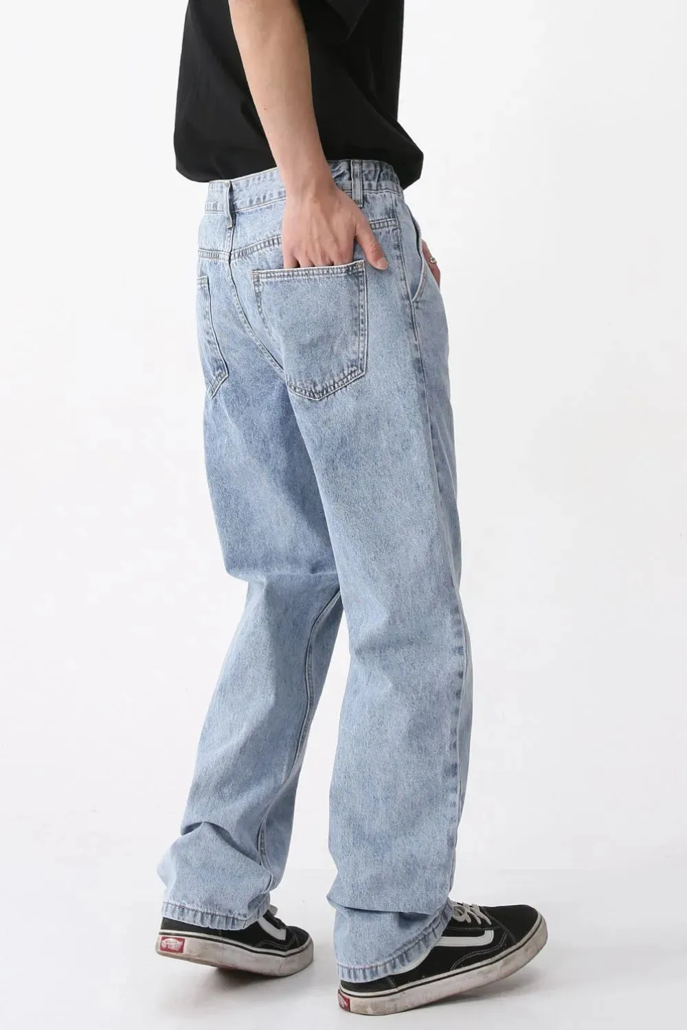 Mid Rise Baggy Jeans with Pockets