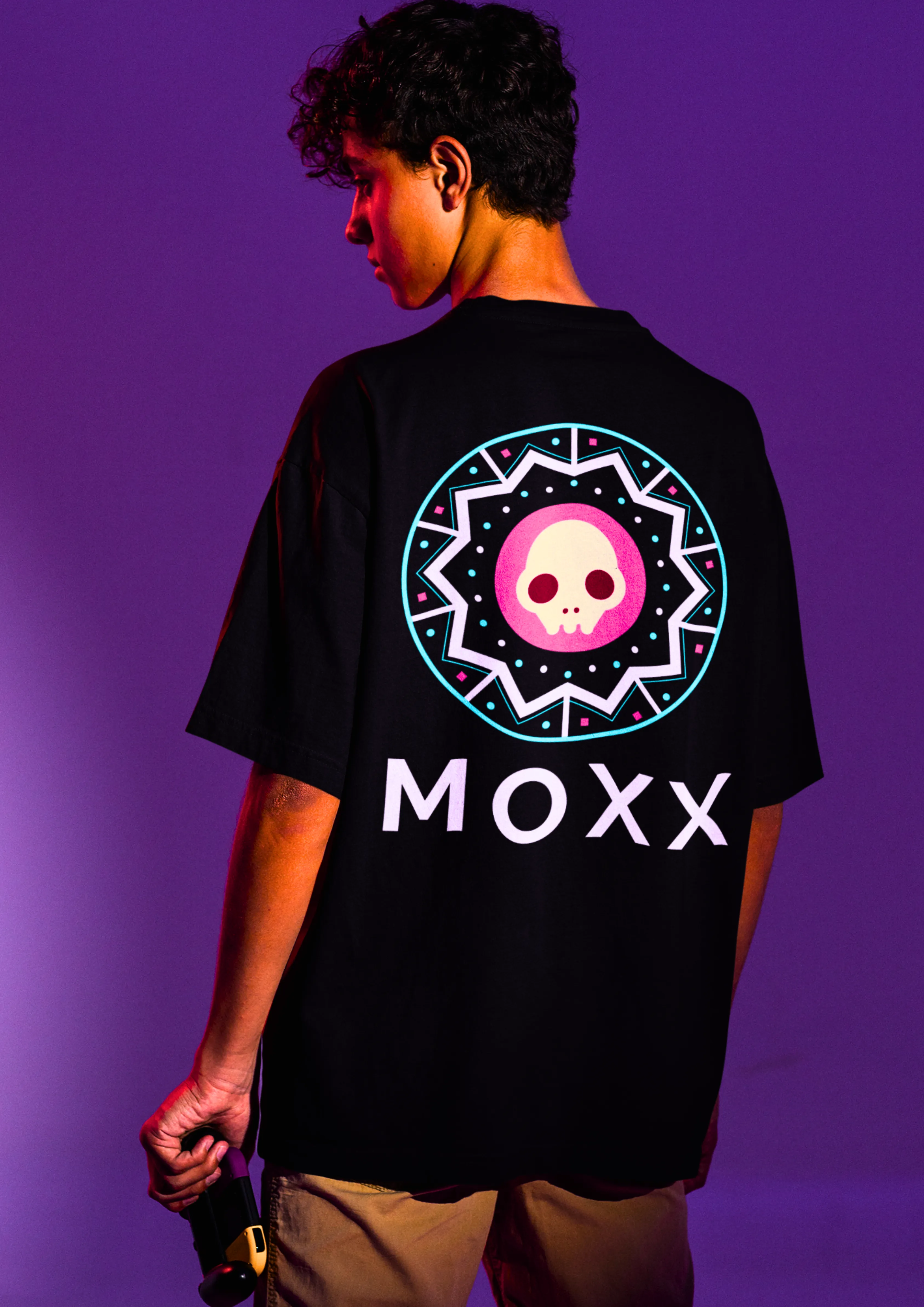 MOXX Black Oversized Graphic Skull T-shirt - Stylish Black T-shirt