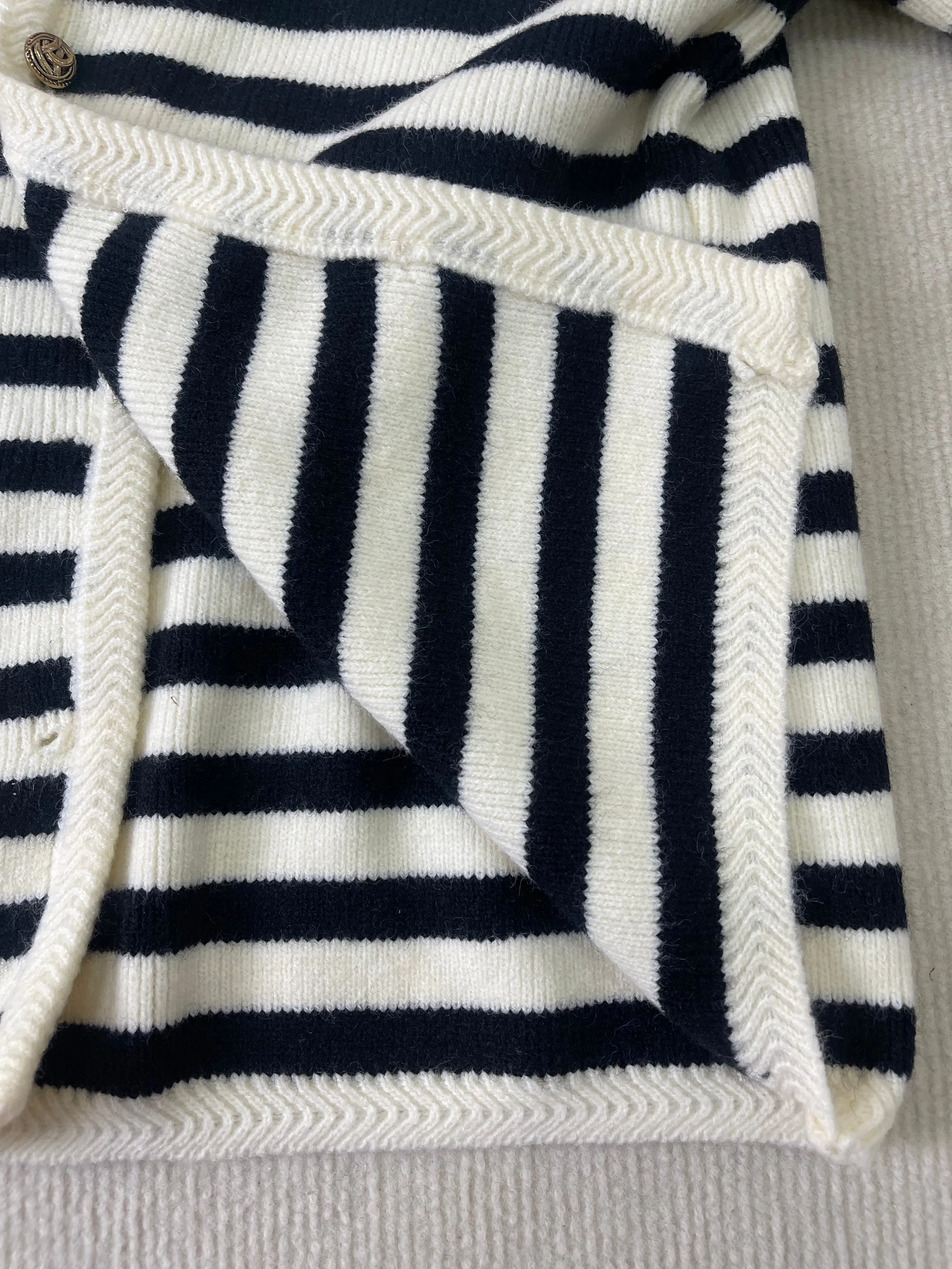 Myla | Elegant Striped Cardigan