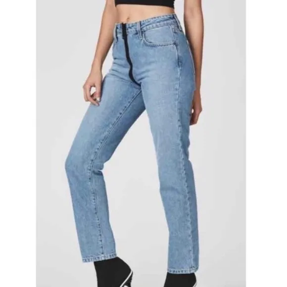 NEW - Emelia High Rise Big Zip Jeans