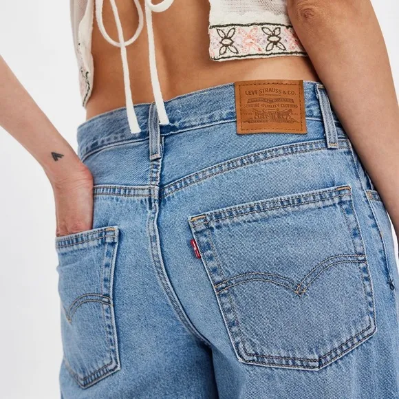 NWT FREE PEOPLE x LEVIS Premium Denim Baggy Dad Jeans Distressed 30