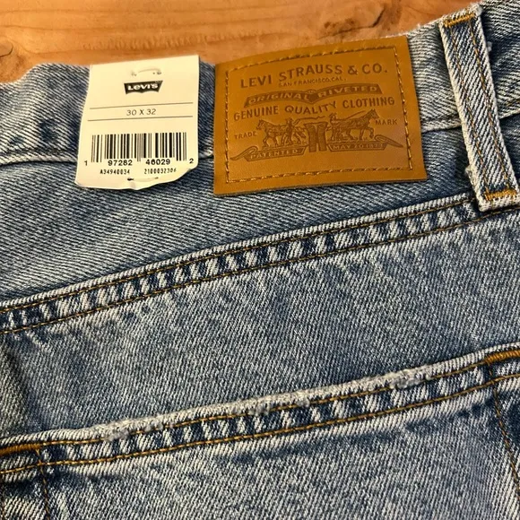 NWT FREE PEOPLE x LEVIS Premium Denim Baggy Dad Jeans Distressed 30