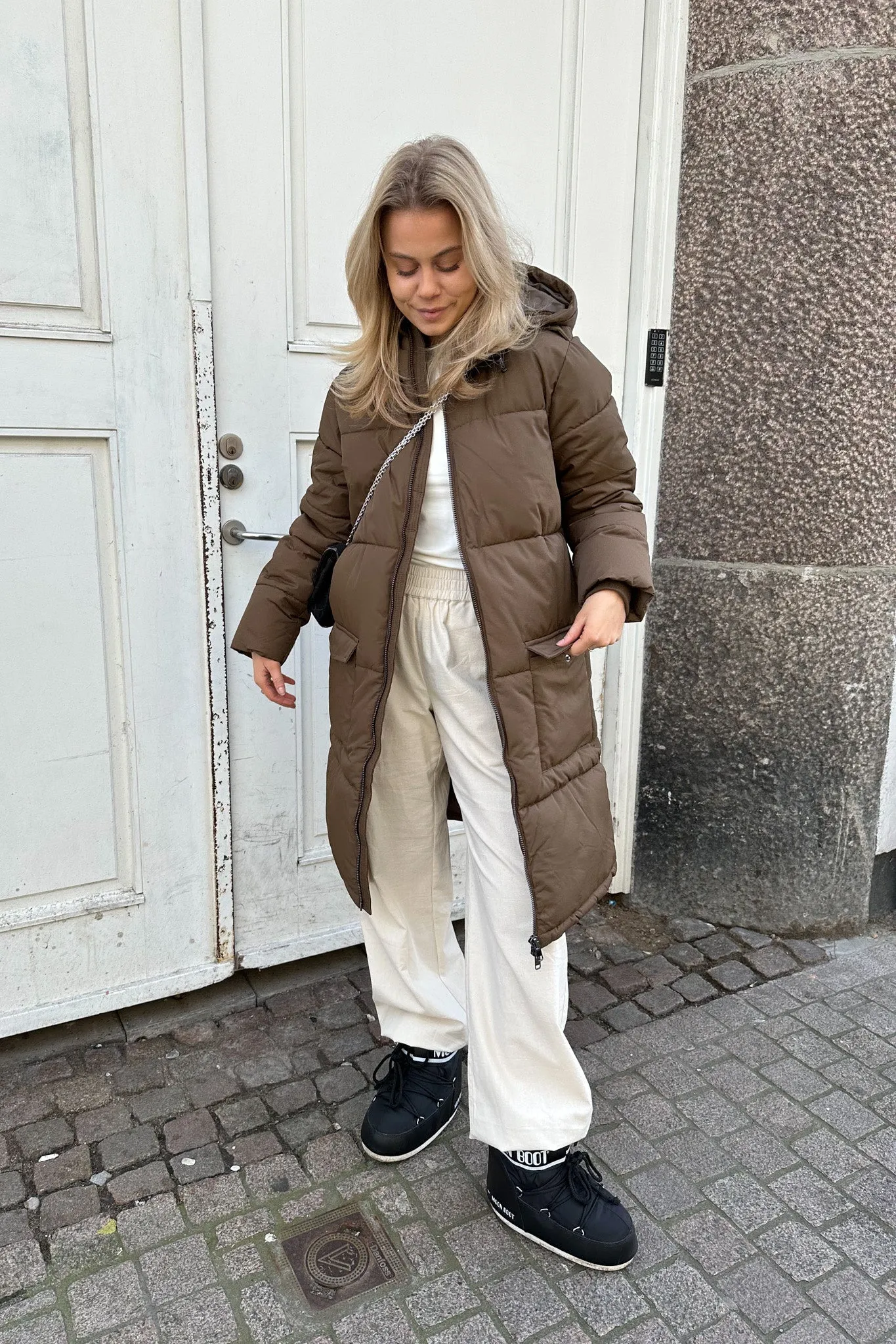OBJZhanna Jakke - Brun
