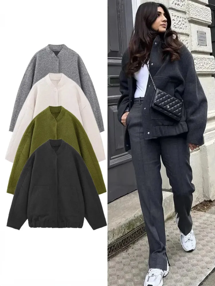 Oversized tweed bomber jacket for women - Stylish design for modern women