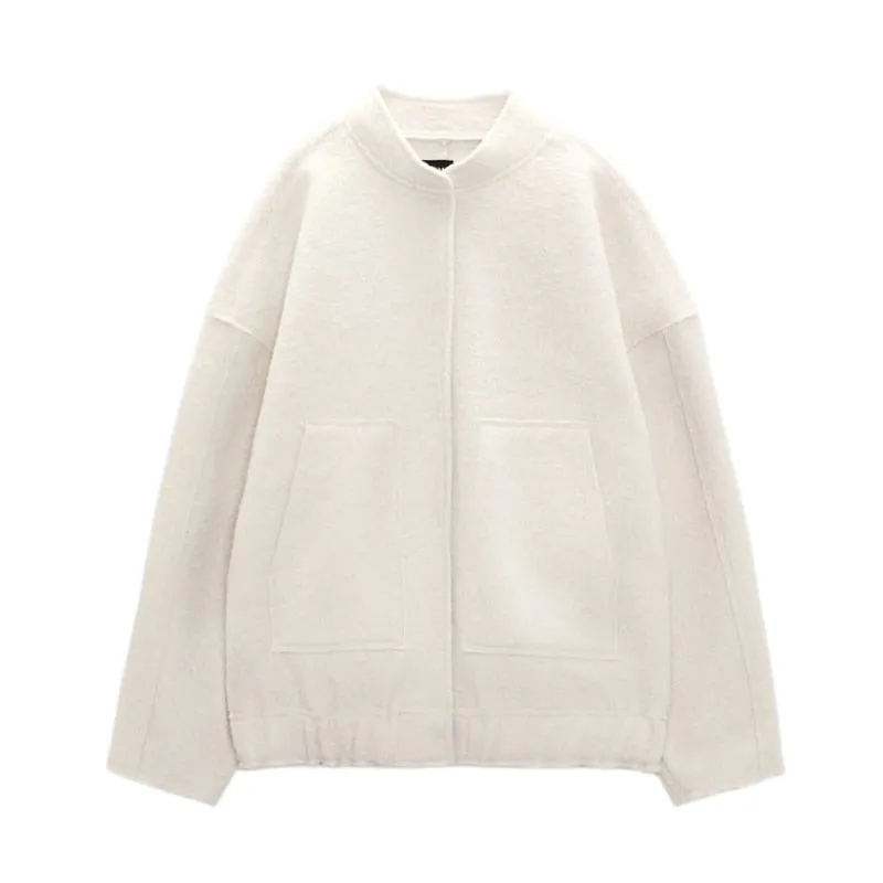 Oversized wool-like-likelen coat with round neckline and buttons - Stylish design for modern women