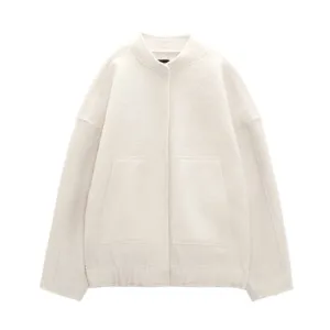 Oversized wool-like-likelen coat with round neckline and buttons - Stylish design for modern women