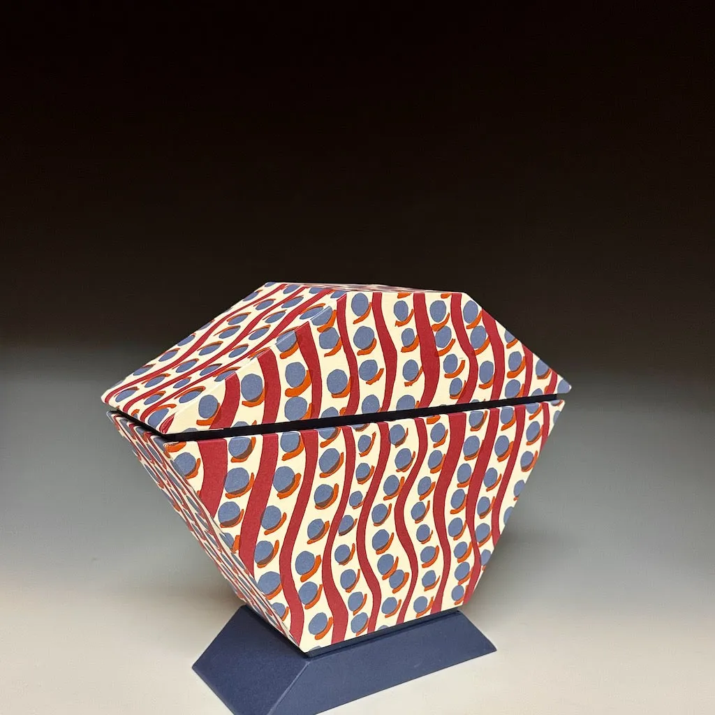 "THE CHARLESTON HOUSE" HANDMADE BOX WITH MIXED MEDIA JS129