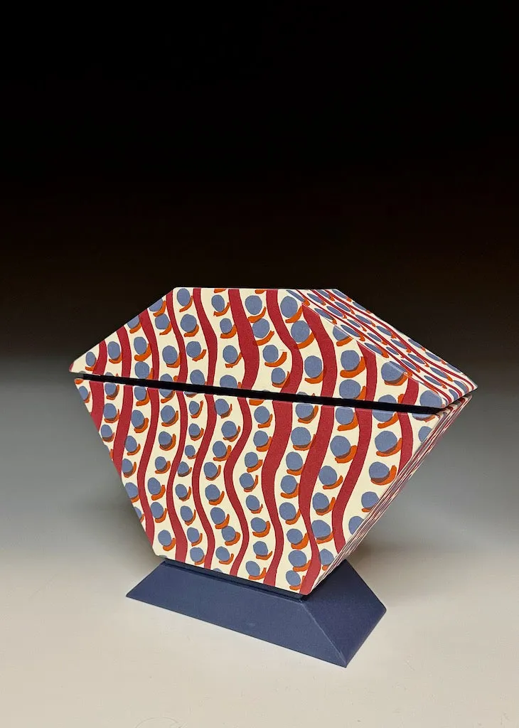 "THE CHARLESTON HOUSE" HANDMADE BOX WITH MIXED MEDIA JS129