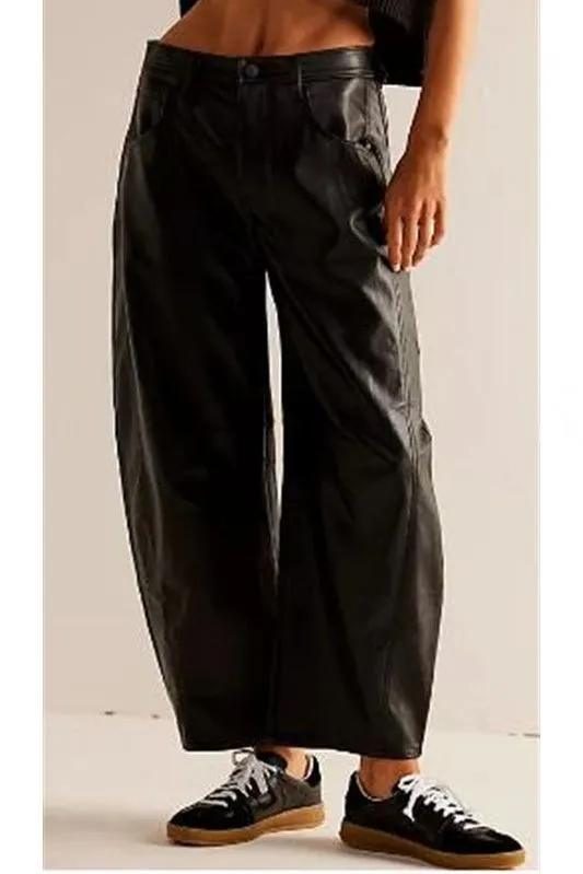 RIA | CHIC WIDE-LEG JEANS