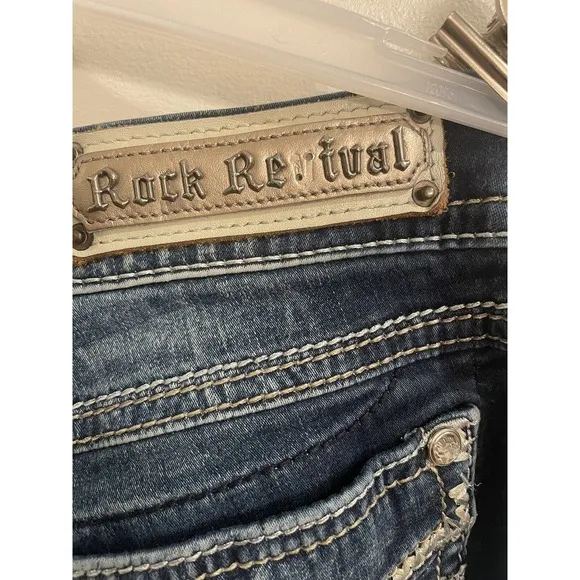 Rock Revival Jeans Women 29 Low Rise Medium Wash Cherilyn Taper Leg Logo‎