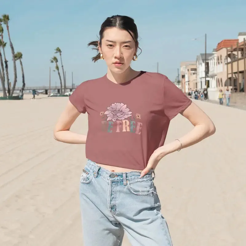 Rock your Style with a Flowy Cropped Tee