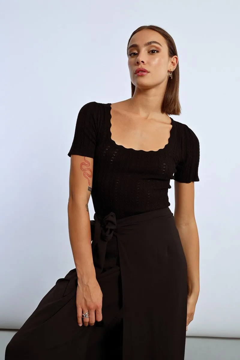 SHORT-SLEEVED SWEATER