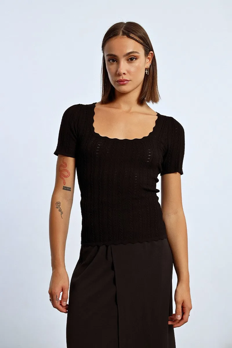 SHORT-SLEEVED SWEATER