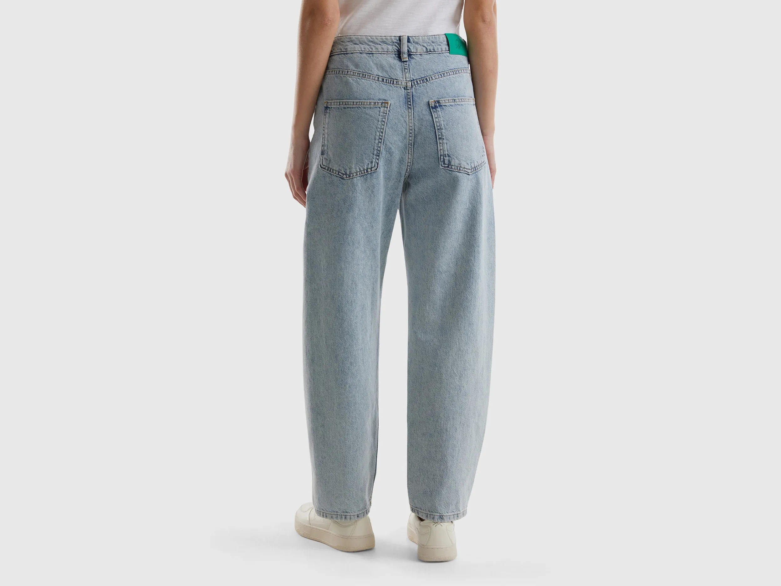 Solid Carrot Fit Jeans