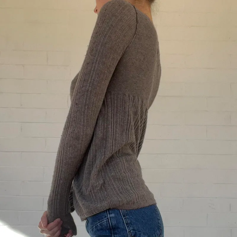 Square collar half-button slim fit sweater