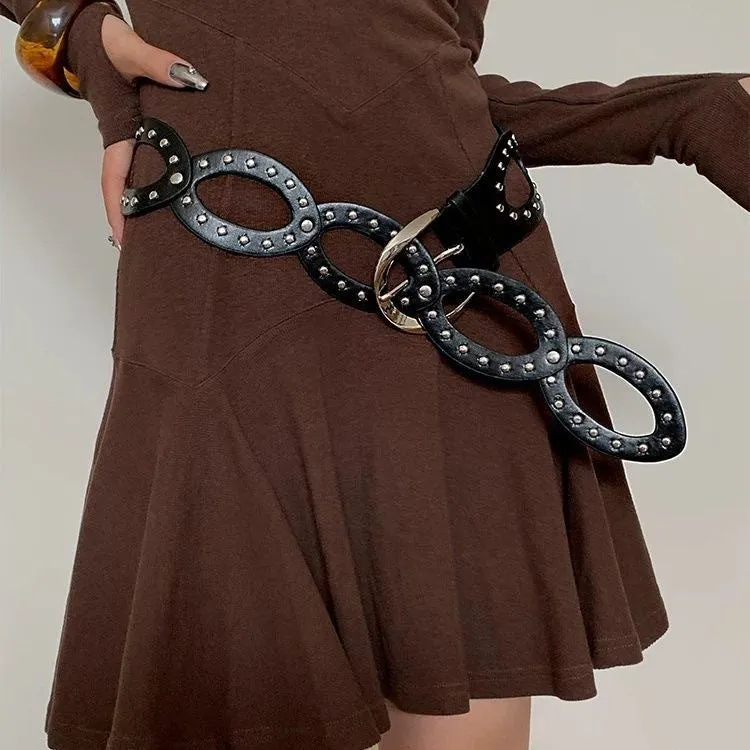 Statement Riveted Oval Link Leather Belt with Vintage Charm
