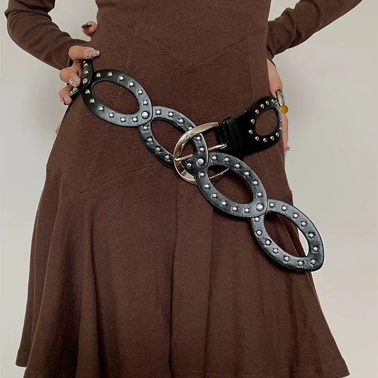 Statement Riveted Oval Link Leather Belt with Vintage Charm