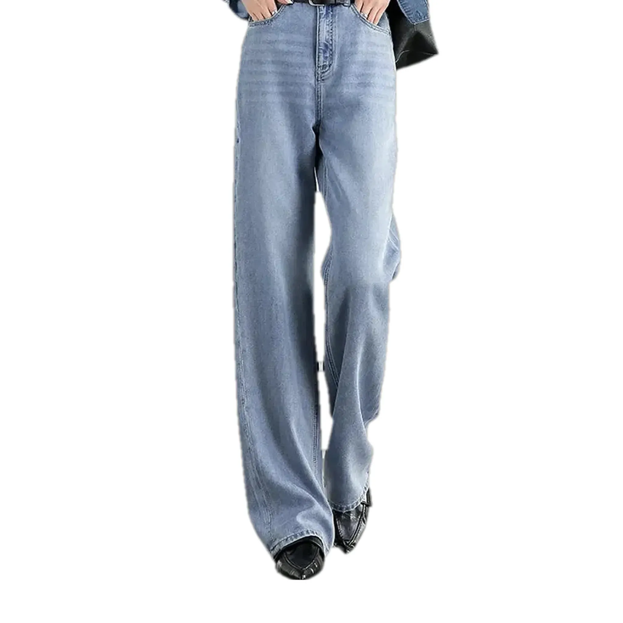 Stonewashed mid rise women's jeans