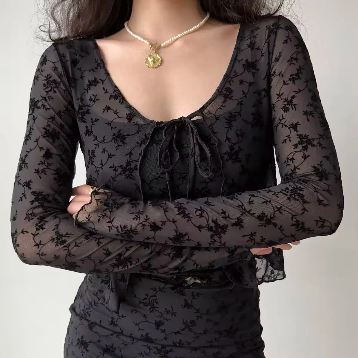 Strap slim cardigan & short skirt suit