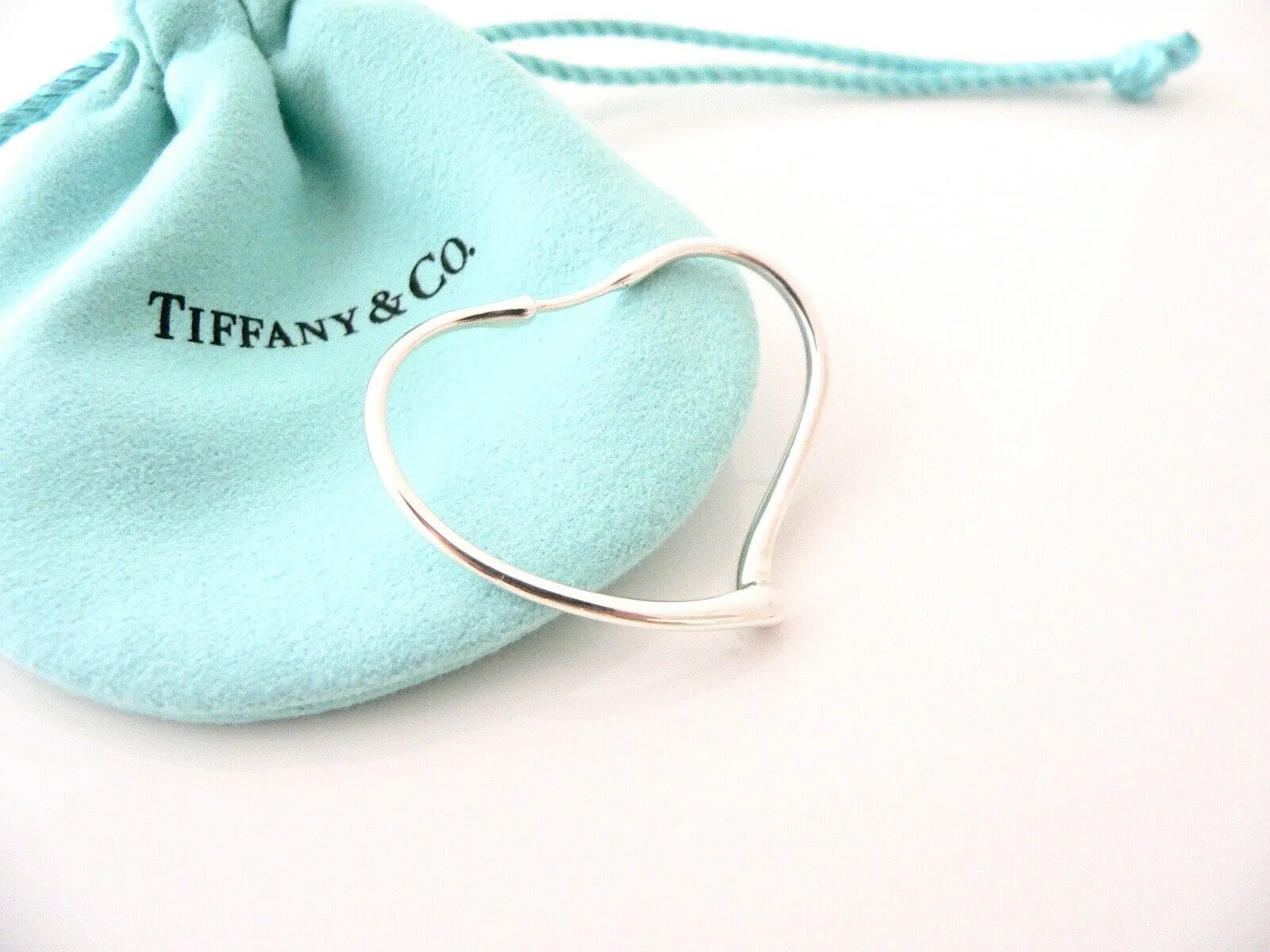 Tiffany & Co Peretti Open Heart Hoop Hoops Earrings 1.5 Inches Pouch Gift Love